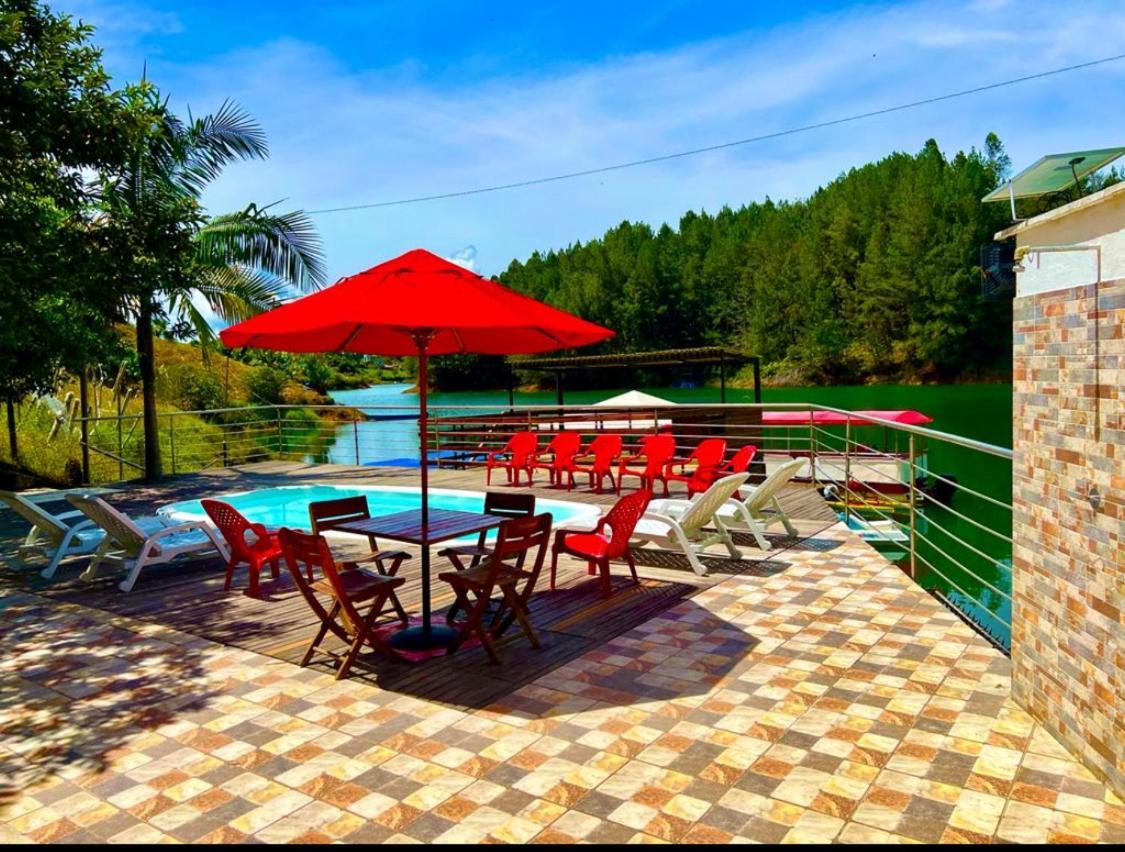 Finca Santa Monica Guatape Privada Lujosa Piscina Jacuzzi Sauna Muelle Represa Jetski Planchon Villa Exterior photo